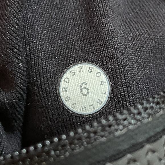 Lululemon Toasty Tech Tight Leggings - Picture 7 of 10